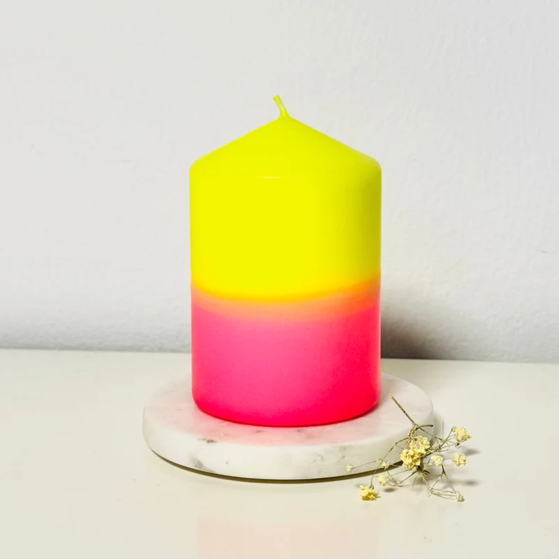 Handgefärbte Dip Dye Stumpenkerze | neon-gelb & neon-pink