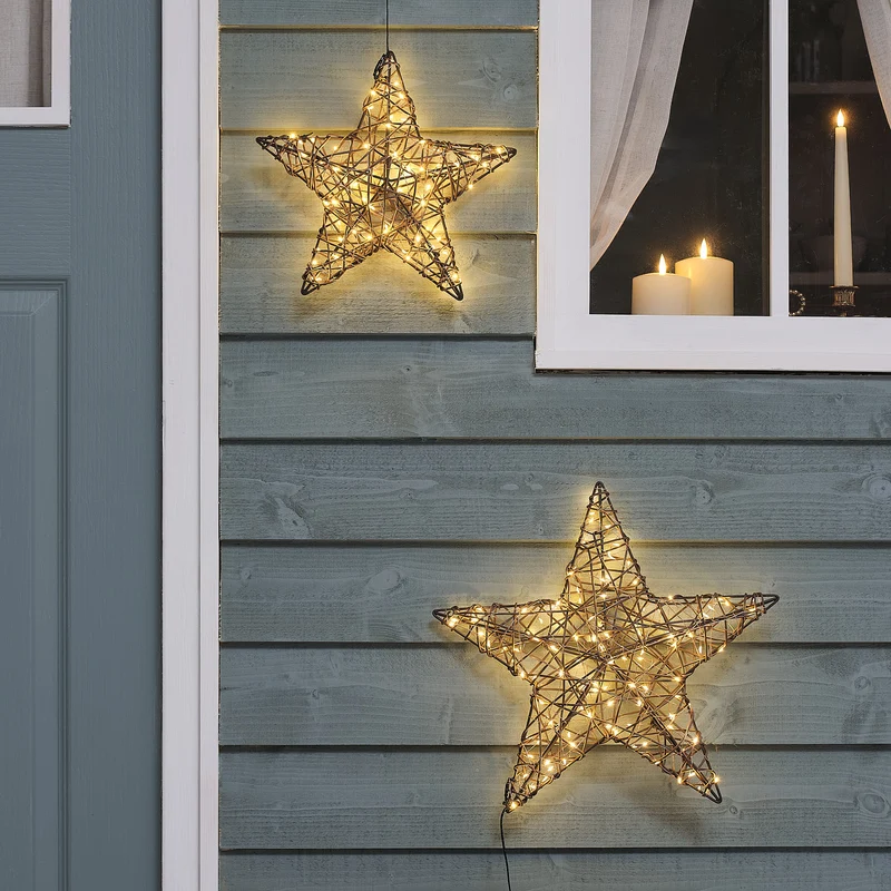 2er Set braune Rattan-LED-Sterne mit Timer für den Außenbereich