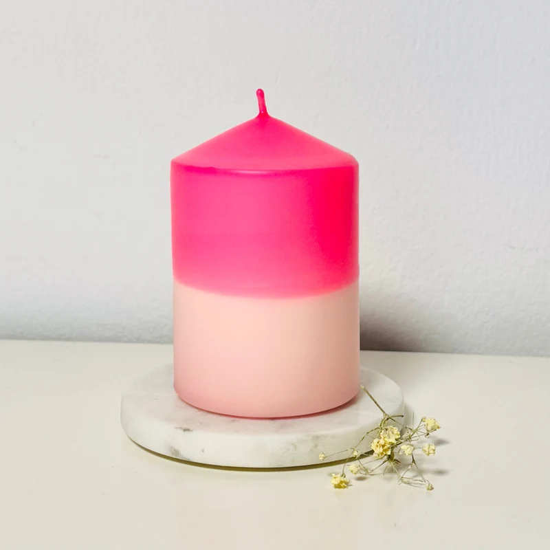 Handgefärbte Dip Dye Stumpenkerze | rosa & neon-pink