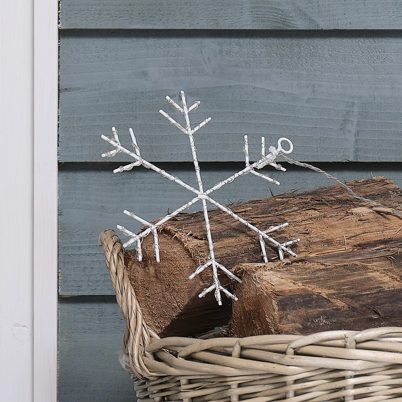 3er-Set warmweiße Osby LED-Schneeflocken für den Außenbereich