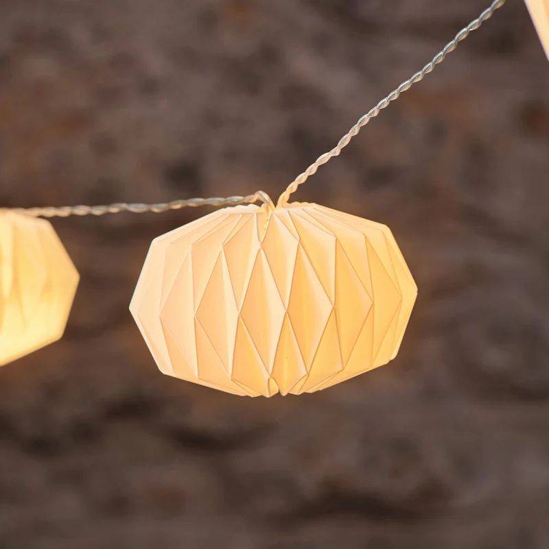 10er LED-Lampion-Lichterkette aus Papier in Warmweiß für den Außenbereich
