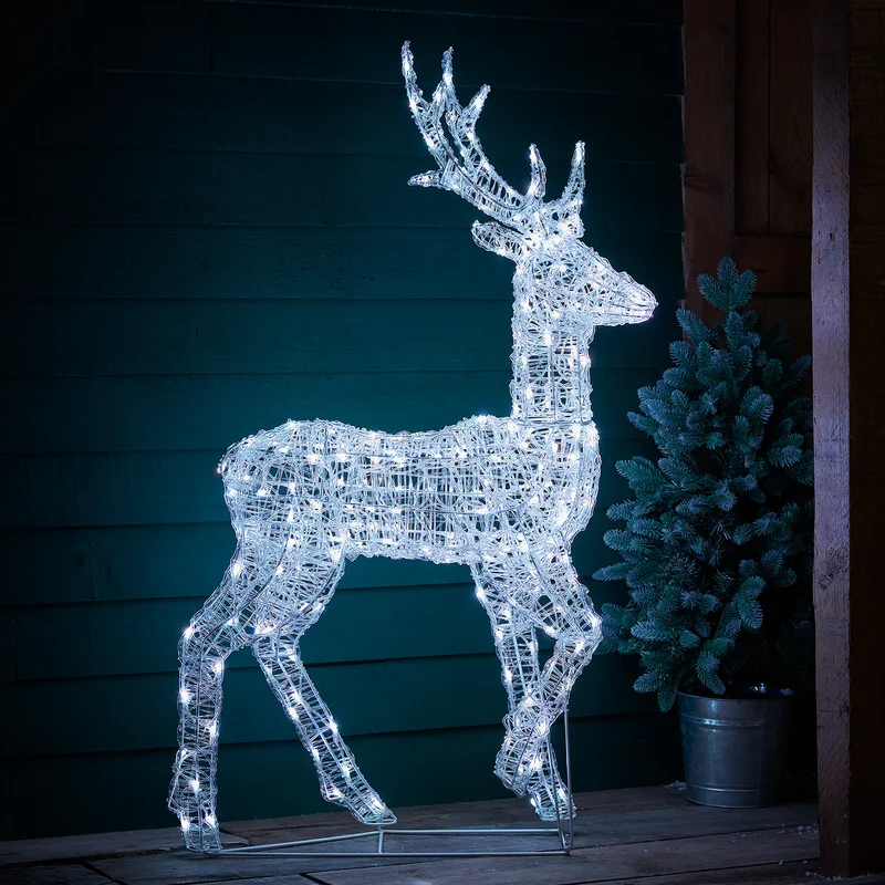128 cm Swinsty LED-Hirsch aus Acryl mit Farbwechsel und Fernbedienung