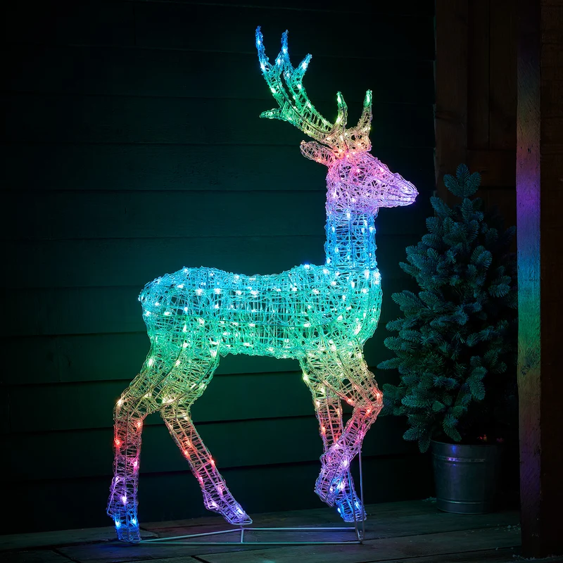 128 cm Swinsty LED-Hirsch aus Acryl mit Farbwechsel und Fernbedienung