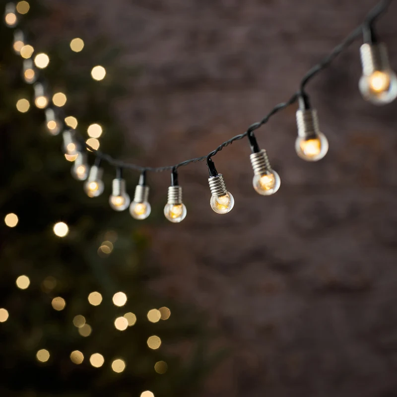 50er LED-Lichterkette mit Kristallkugeln außen warmweiß mit schwarzem Kabel