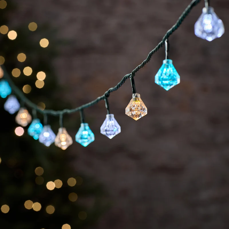 15m koppelbare LED-Lichterkette mit 150 pastellfarbenen LEDs für den Außenbereich