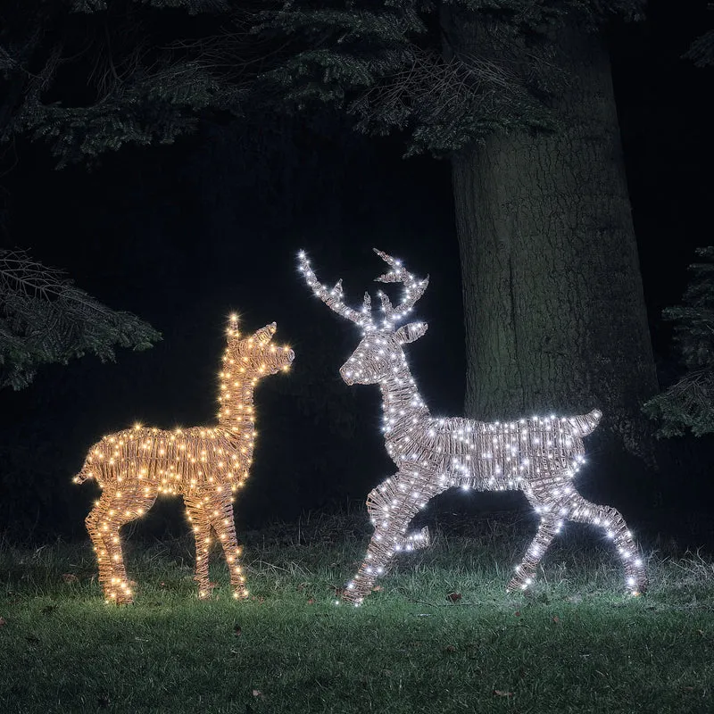 2er Set Pateley Bicolor LED-Rentiere Hirsch und Hirschkuh in Rattanoptik
