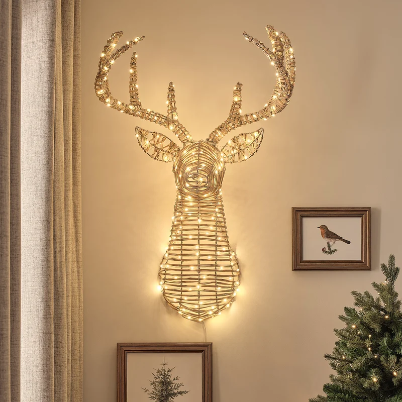 87 cm Leyburn LED-Hirschkopf aus Rattan mit 230 Bicolor LEDs für den Außenbereich
