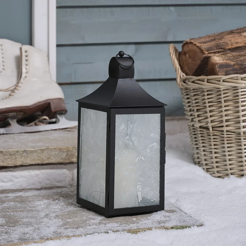 Schwarze Senja Glaslaterne mit TruGlow® Outdoor Kerze und Frosteffekt