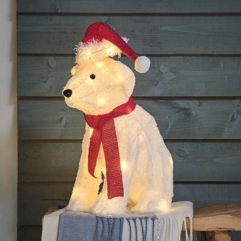 43 cm LED-Eisbär-Figur aus Stoff mit Mütze und Schal