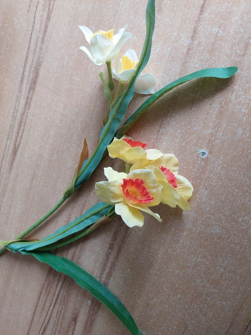 Seidenblumen "Narzissen "