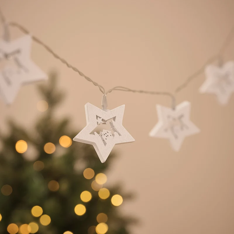 10er LED-Lichterkette mit weißen Holzsternen und Weihnachtsmotiv
