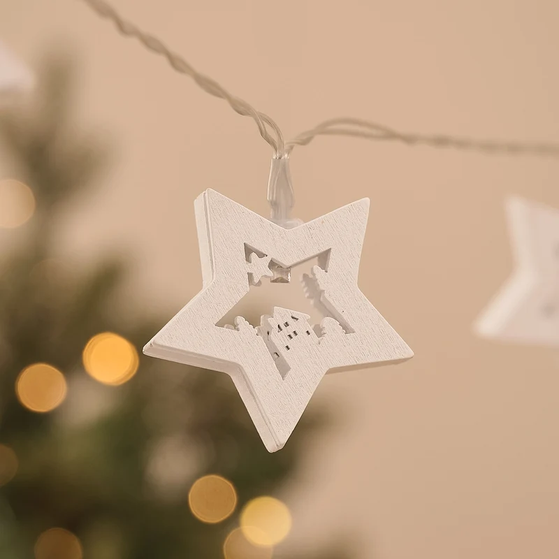 10er LED-Lichterkette mit weißen Holzsternen und Weihnachtsmotiv