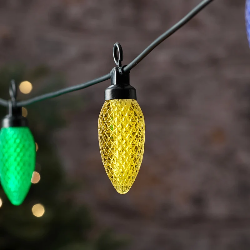 Bunte LED-Tannenzapfen-Lichterkette außen mit 10 LEDs koppelbar