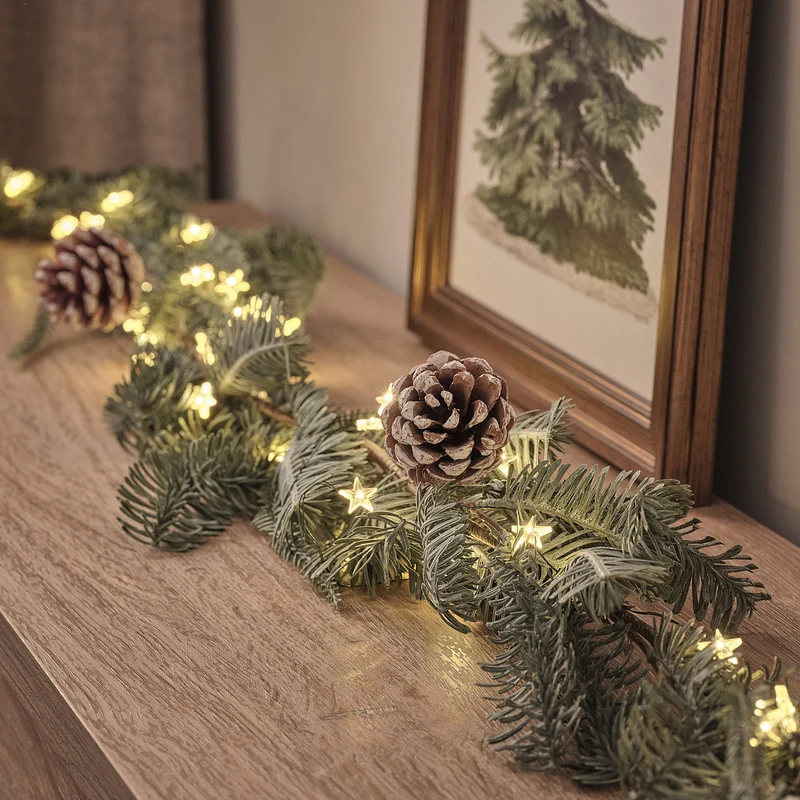 1,5 m LED-Weihnachtsgirlande Once Upon a Star mit 40 warmweißen LEDs und Timer