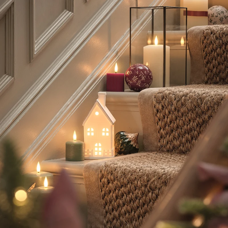 Großes weißes LED-Keramikhaus mit warmweißen LEDs und Timer-Funktion