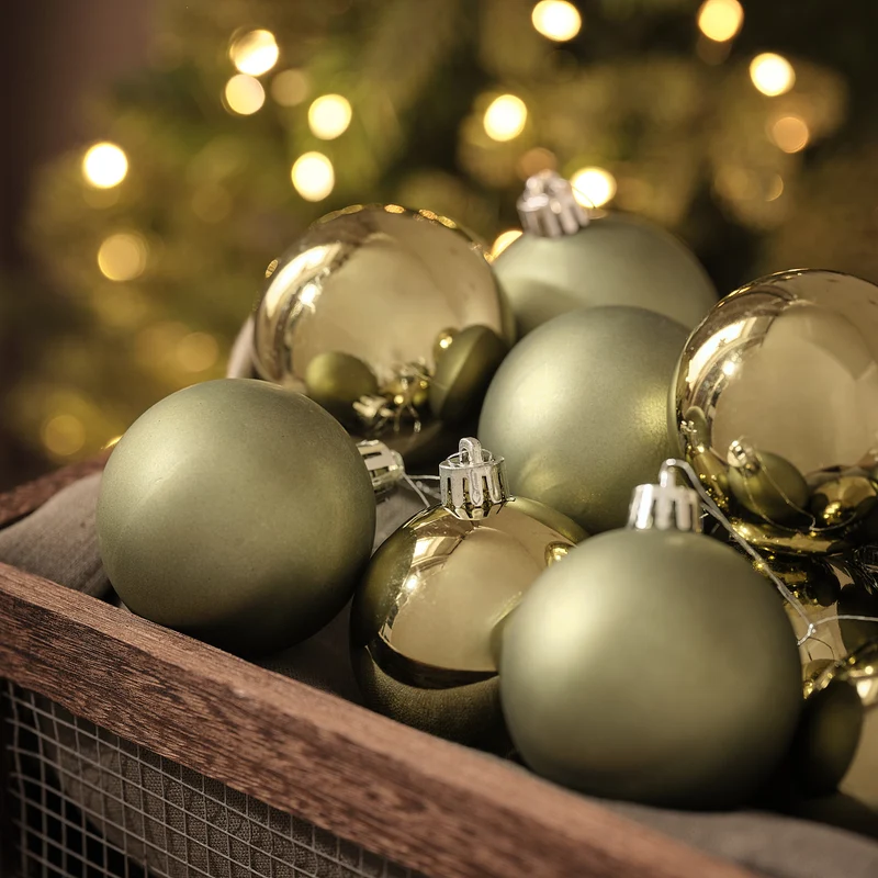 12er Set Christbaumkugeln in Salbeigrün