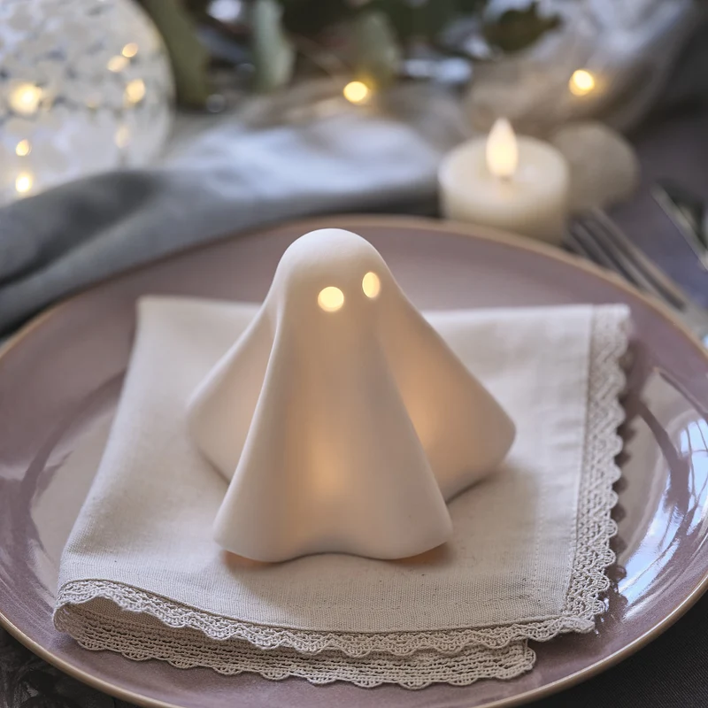 Gerald der LED-Halloween-Geist aus Porzellan