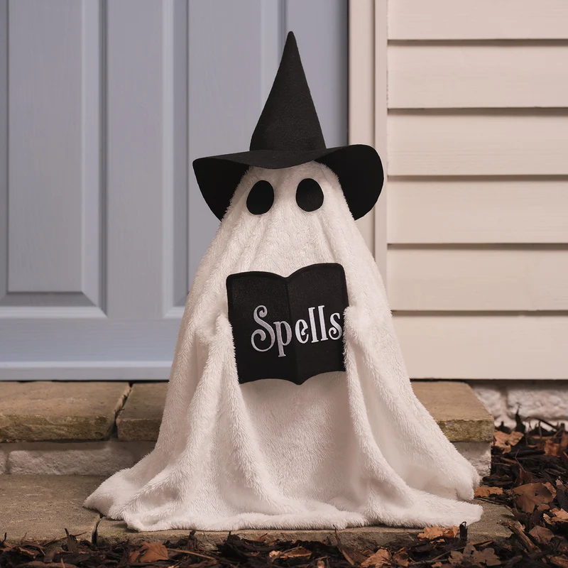 Wanda LED-Halloweenfigur Hexen-Geist für außen in Weiß