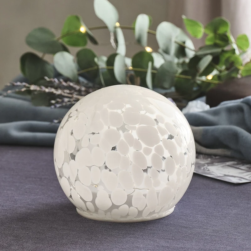 12,5cm LED-Glaskugel mit Timer in Konfetti-Glas