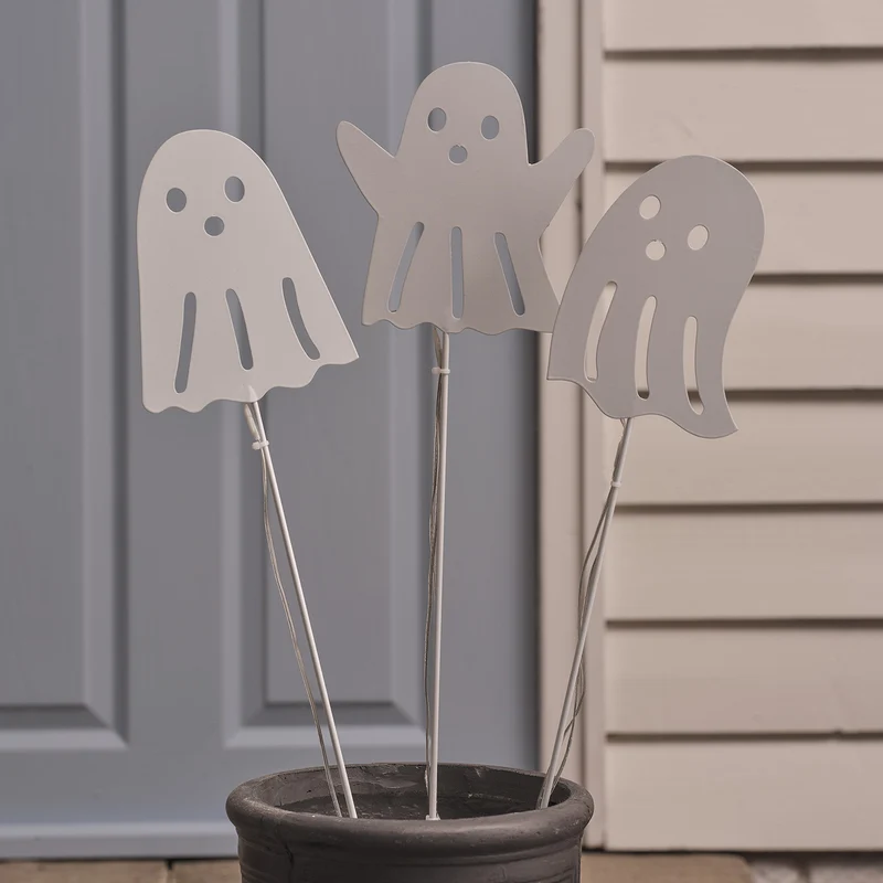 3er Set LED-Halloween-Gartenstecker Geister mit Timer