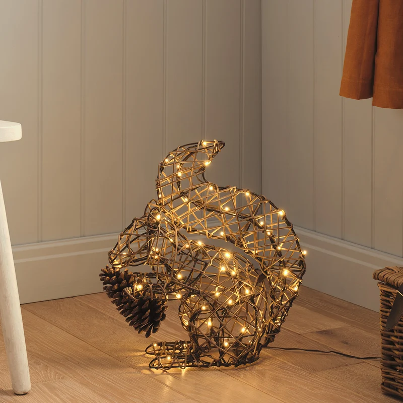 Sherwood Rattan LED-Gartenfigur Eichhörnchen mit 60 LEDs und Timer