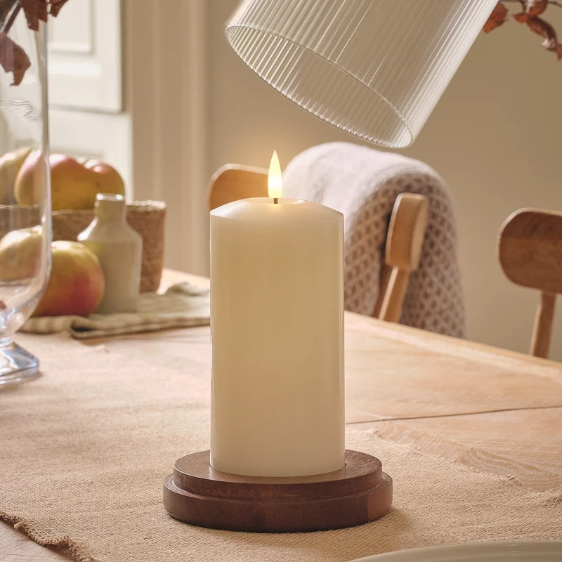 Großes TruGlow® LED-Windlicht mit Fernbedienung & geriffeltem Glas