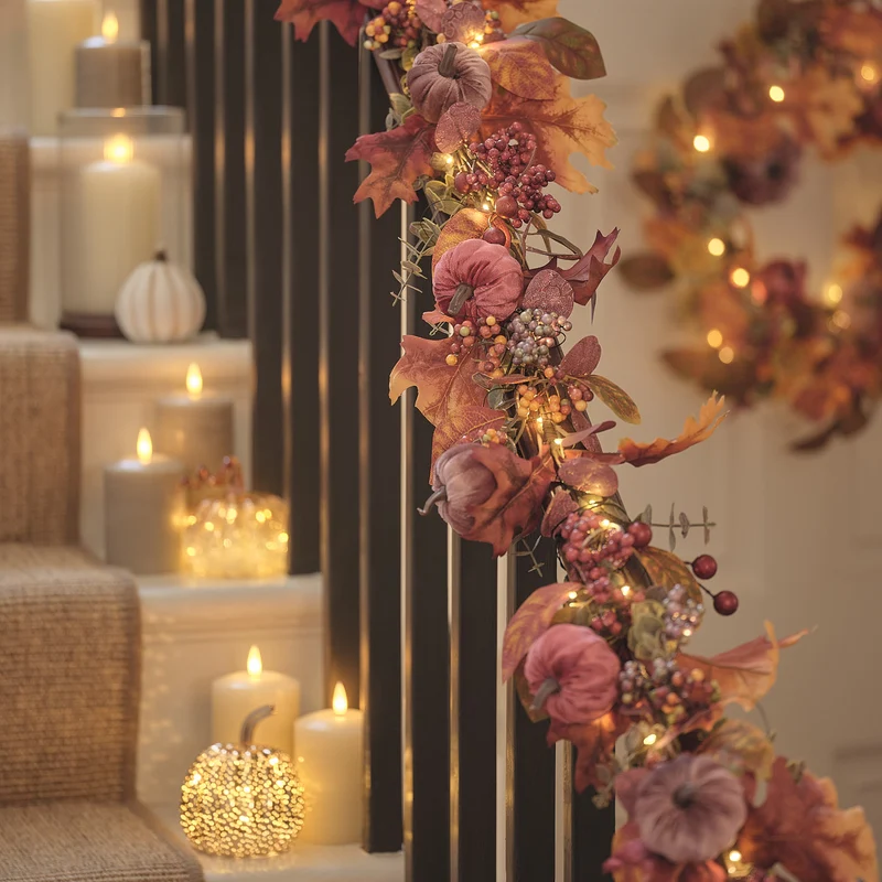 1,4 m LED-Herbstgirlande mit Samt-Kürbissen & 50 Mikro-LEDs in Herbstfarben