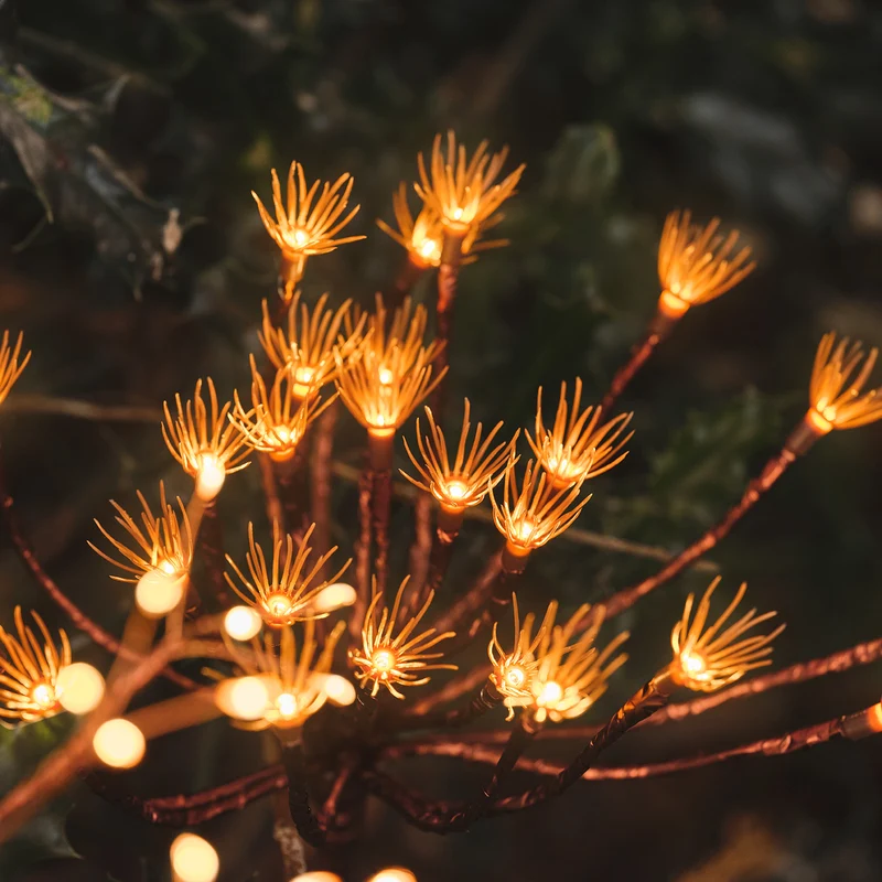 Solar-Gartenstecker Pusteblume mit 25 warmweißen LEDs