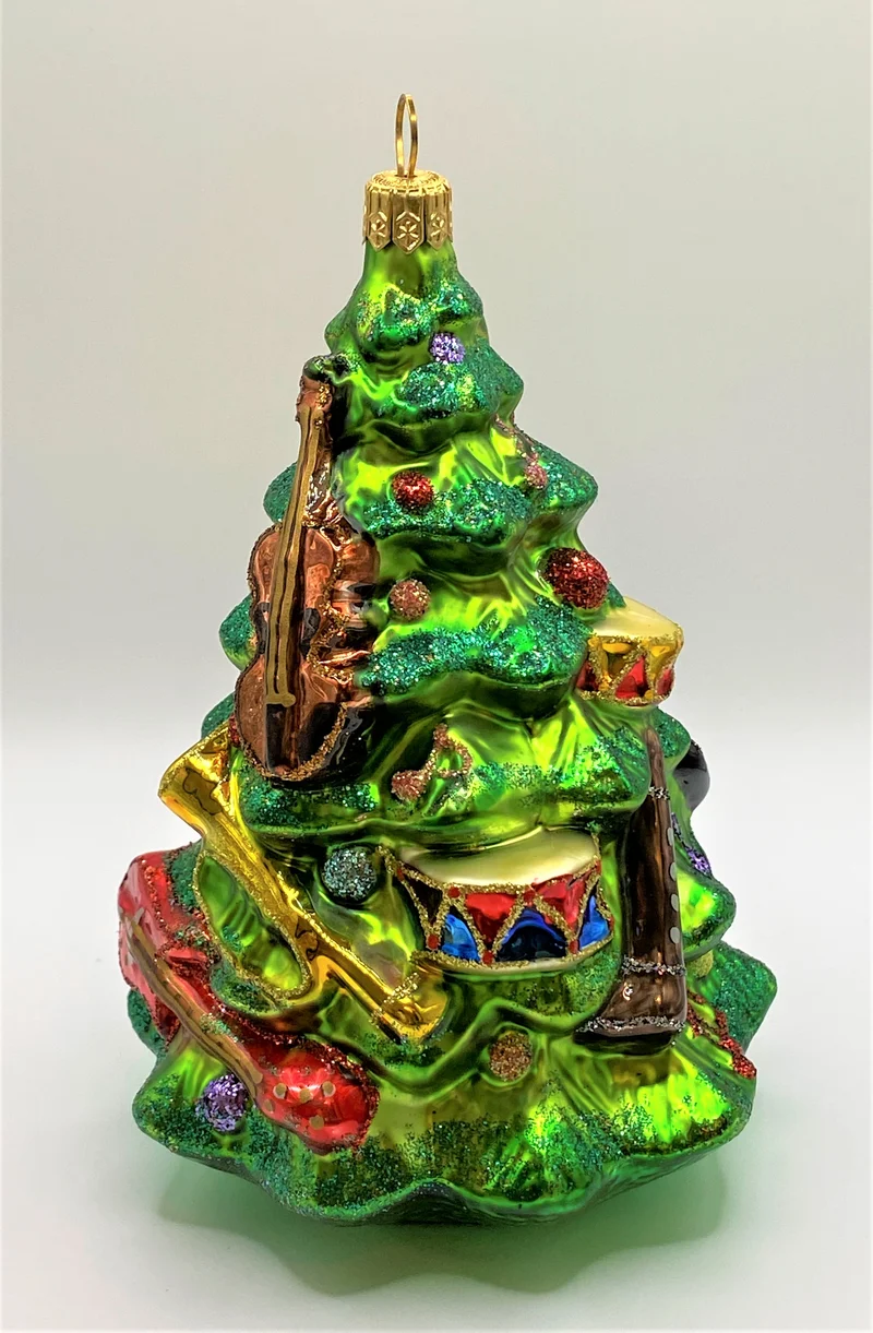 Christbaum geschmückt mit Musikinstrumenten, KOMOZJA MOSTOWSKI