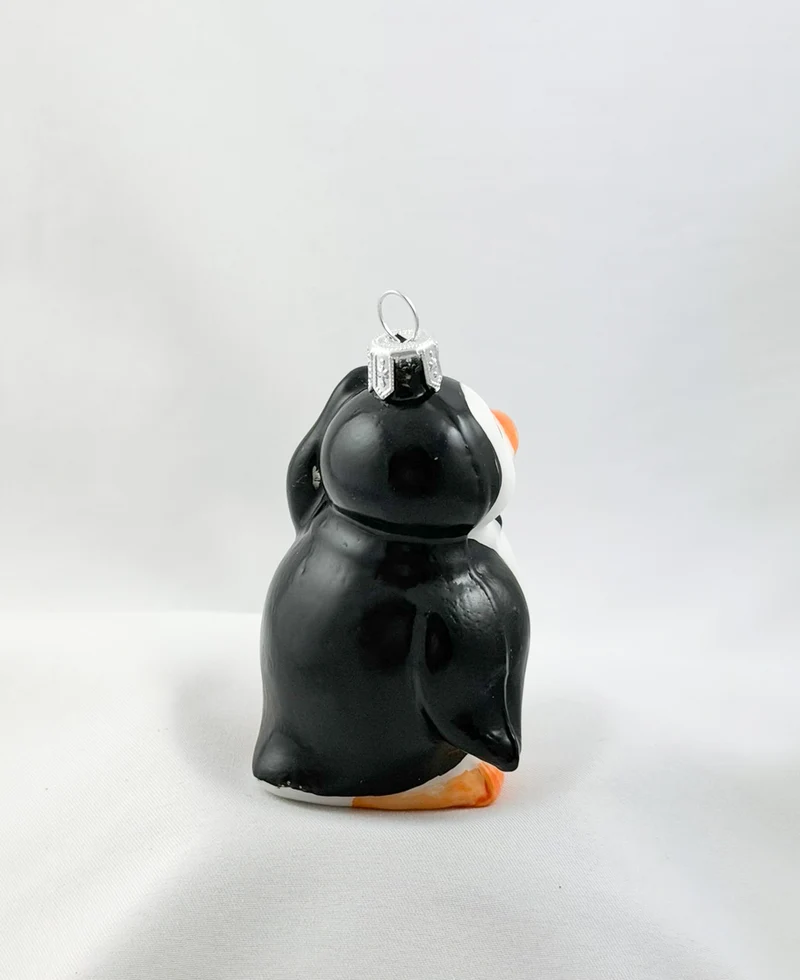 Süsser Pinguin mit schwarzer Fliege