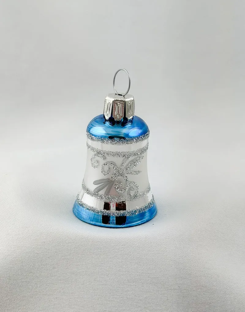 Weihnachts-Glöckchen Silber mit blauem Dekor