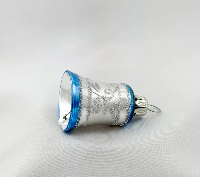 Weihnachts-Glöckchen Silber mit blauem Dekor