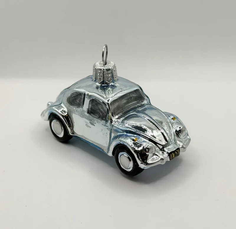 VW-Käfer hellblau silber