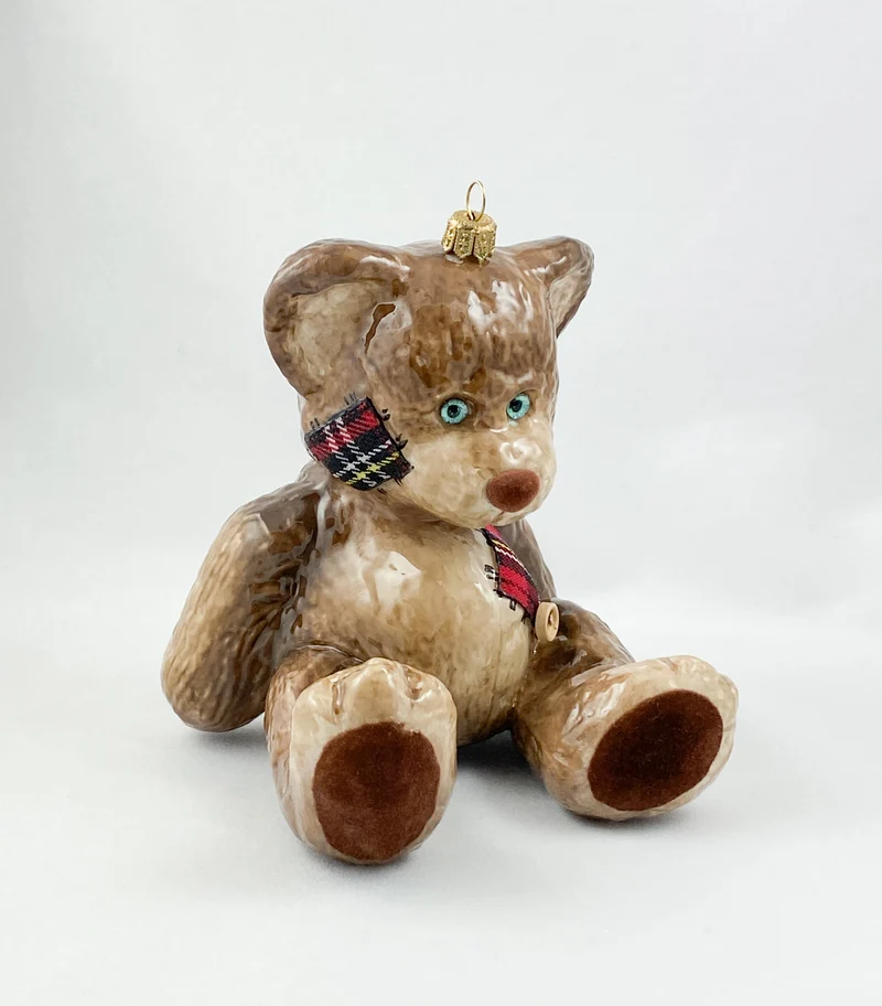 Brauner Teddybär mit Stoff-Flicken AtlasArt