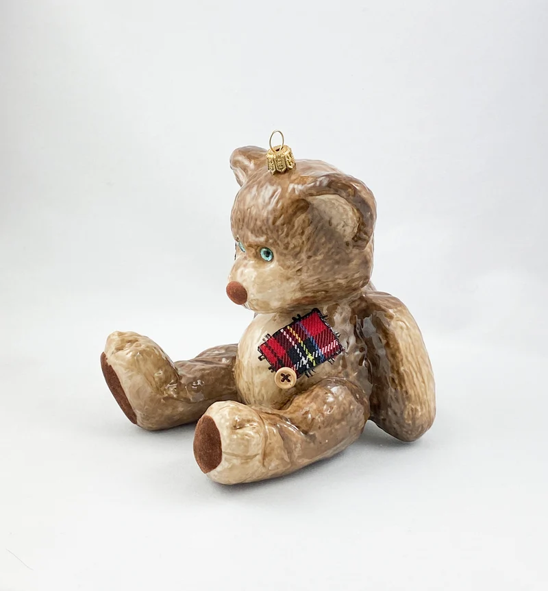 Brauner Teddybär mit Stoff-Flicken AtlasArt