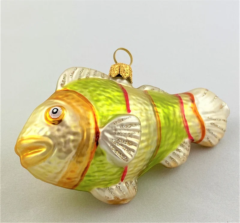 Grün Gelber Korallenfisch mit Streifen