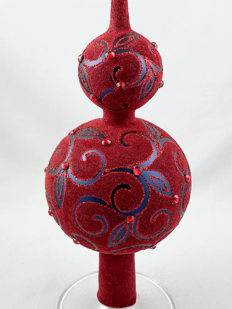 Samtig dunkelrote Christbaumspitze mit Rankenmotiv
