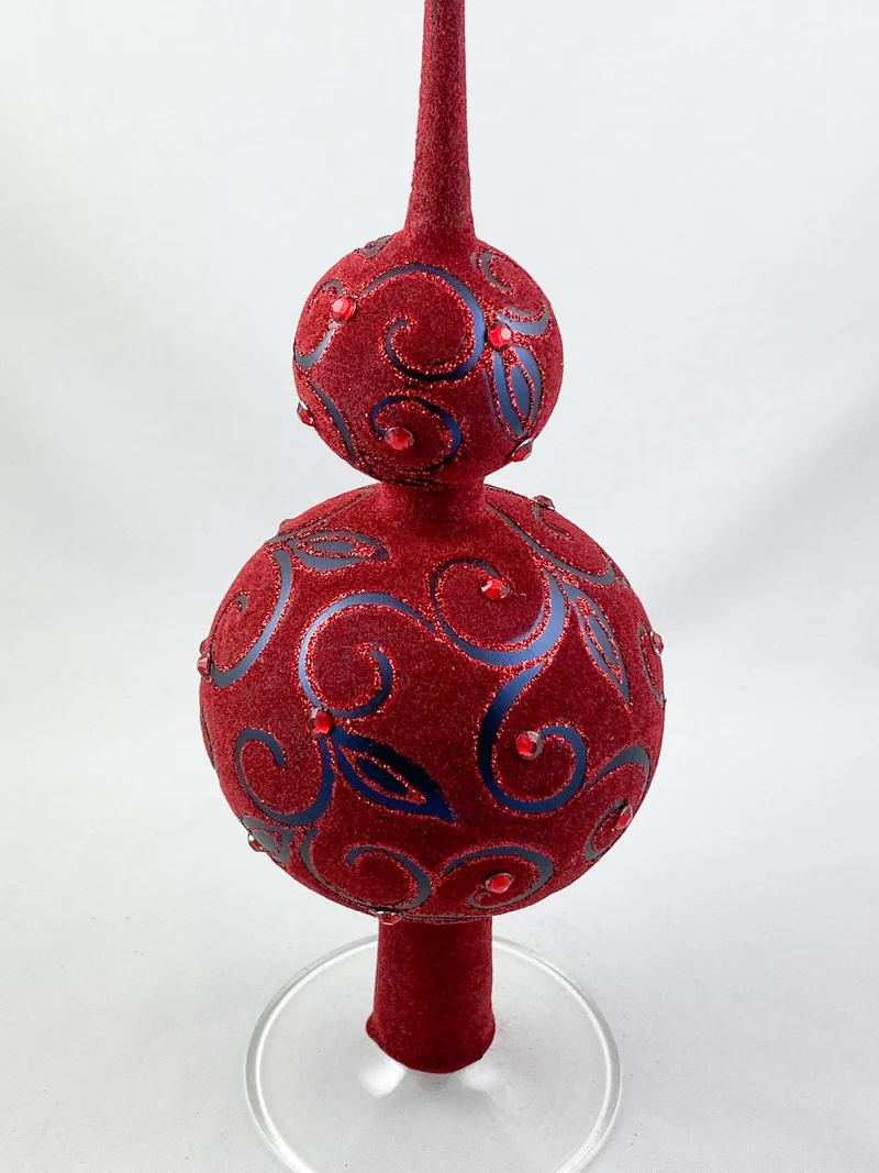 Samtig dunkelrote Christbaumspitze mit Rankenmotiv