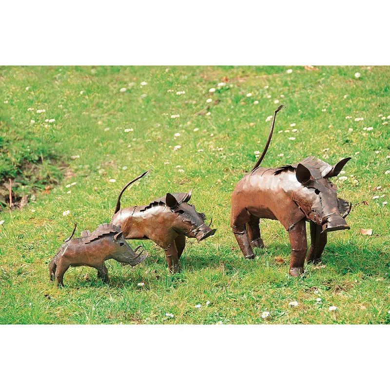 Drei Gartenfiguren "Warzenschweine" im Set