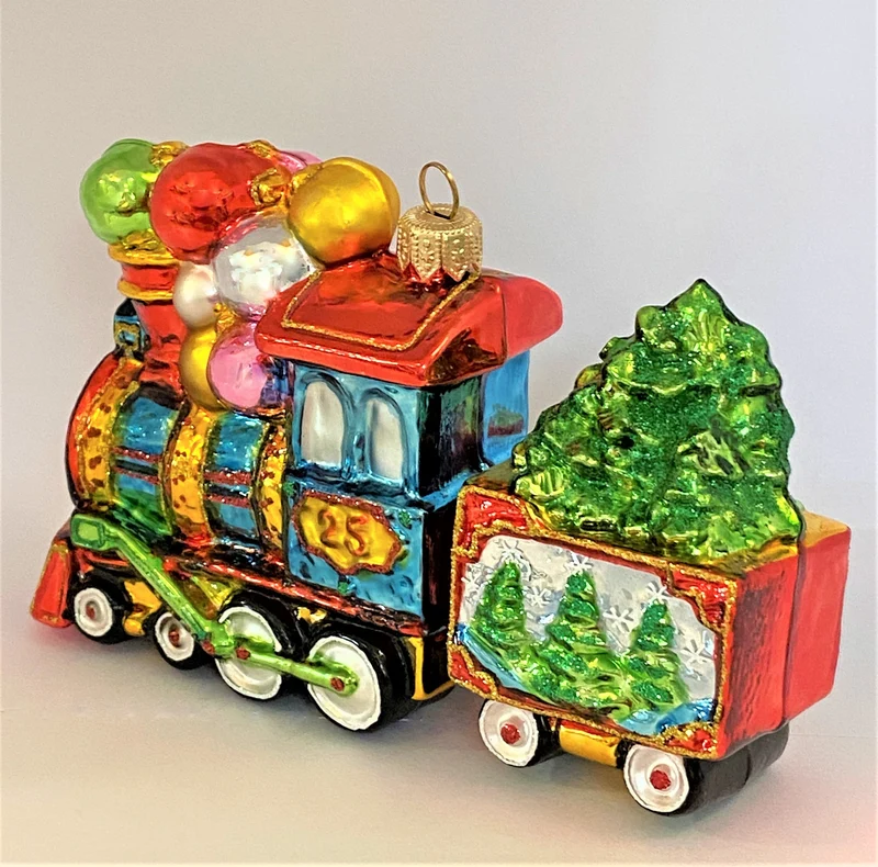 Weihnachtslokomotive mit Anhänger
