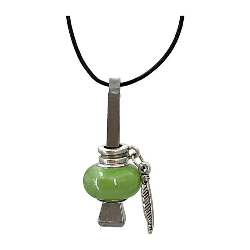 Hufnagel Schmuck mit grüner Porzellanperle und Feder