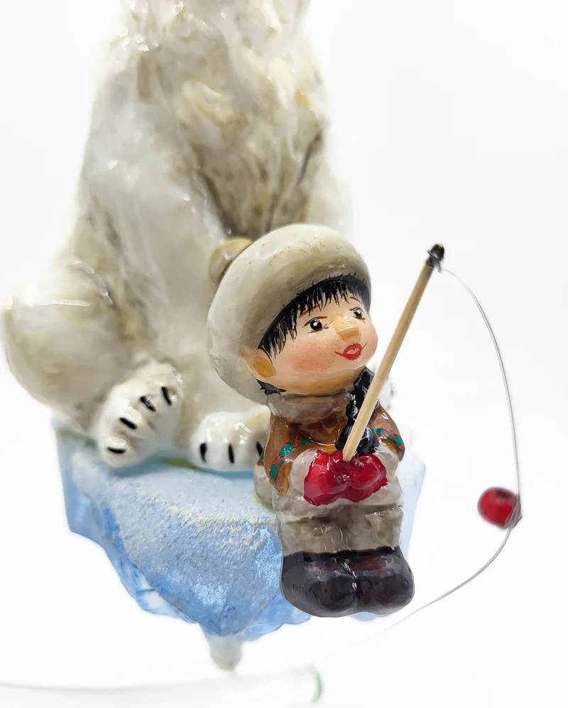 Kind geht mit dem Eisbären angeln, in Holzbox, AtlasArt