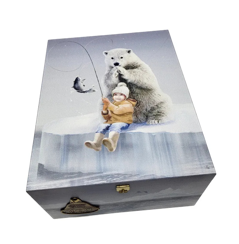 Kind geht mit dem Eisbären angeln, in Holzbox, AtlasArt