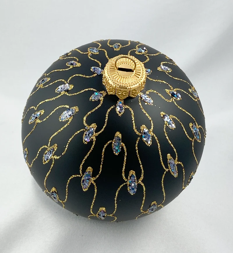 Kugel schwarz mit feinem Goldmuster