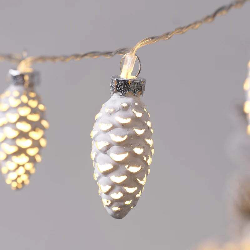 10er LED Lichterkette Tannenzapfen