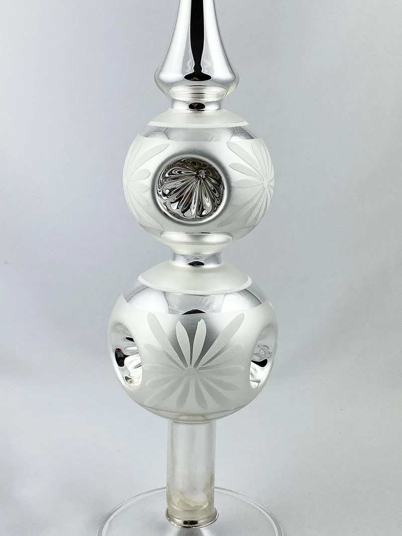 Baumspitze Silber, zwei Kugeln mit Reflex, mit weissem Blüten-Motiv