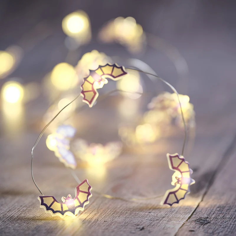 Halloween-Set: Glaskuppel mit LED Fledermaus-Lichterkette