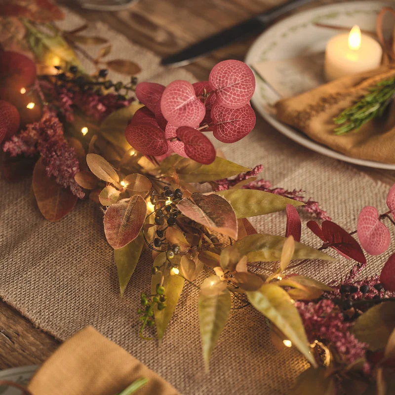 Herbstdeko-Set aus beleuchtetem Kranz & Girlande mit Laub