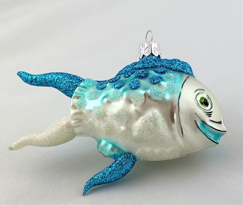 Fröhlicher Fisch mit türkis Flossen