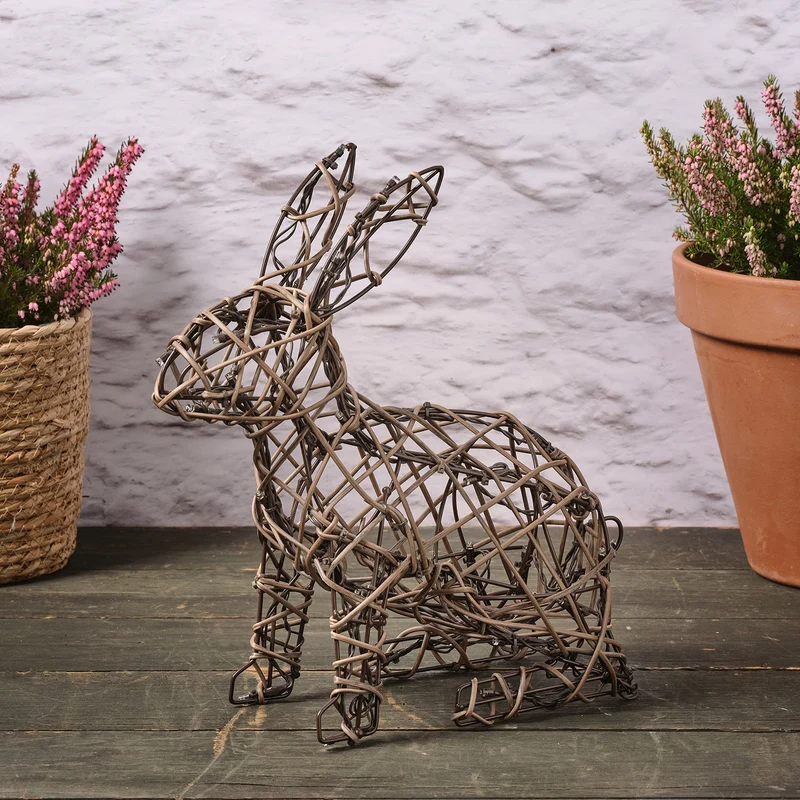 33cm Hase aus Rattan Batteriebetrieb